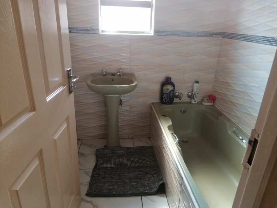 4 Bedroom Property for Sale in Tlhabane West North West